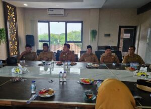 Camat Kresek Gelar Rakor Dengan Para Kades, Ajak Bersama Komitmen Tuntaskan Masalah RTLH di Desa Masing – Masing